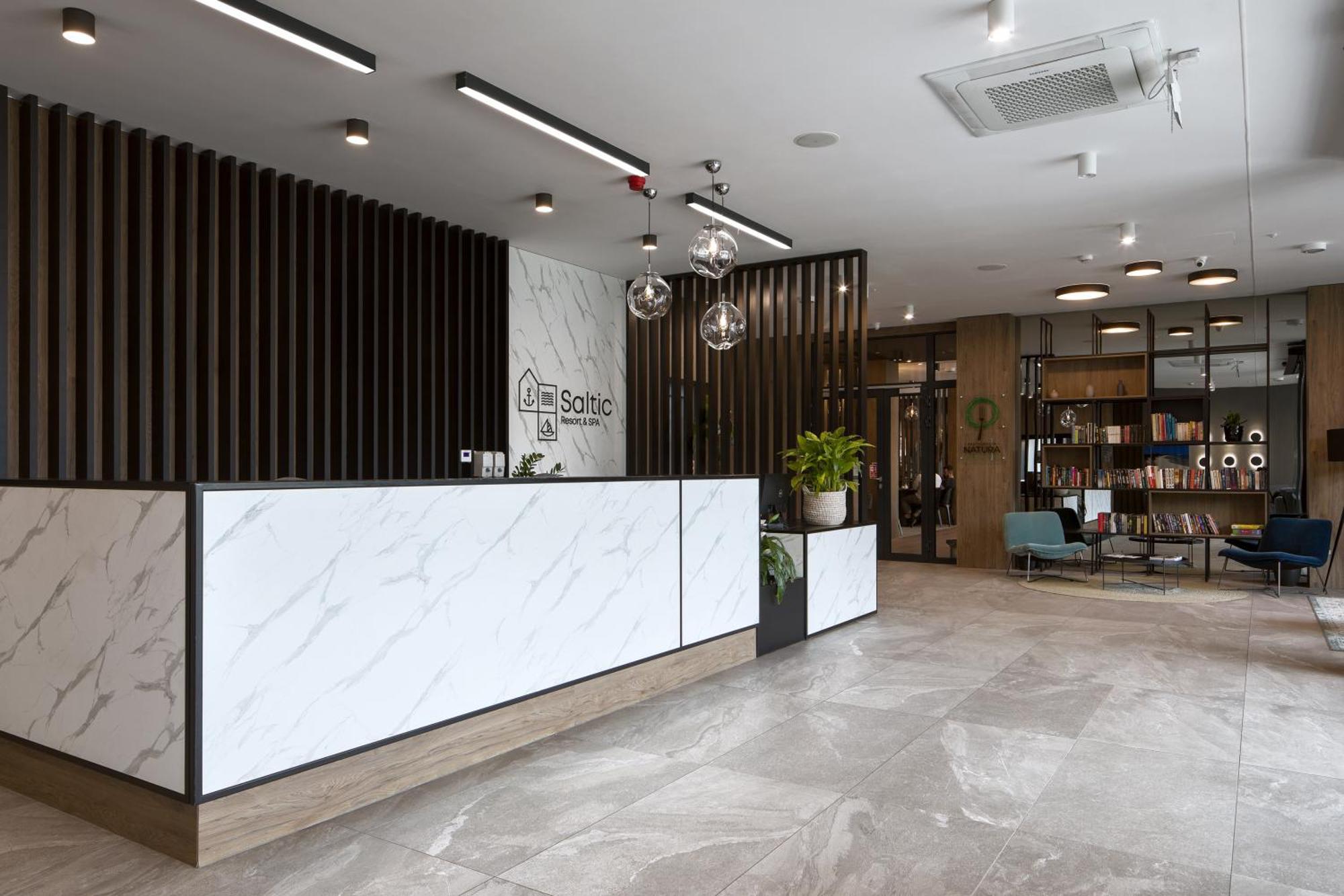 Hotel Saltic Resort & Spa Grzybowo โควอบเซก ภายนอก รูปภาพ