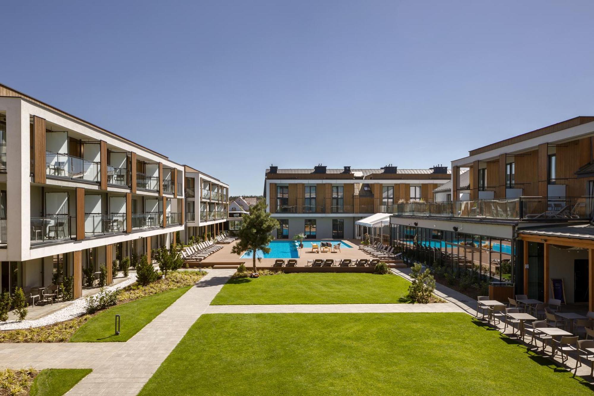 Hotel Saltic Resort & Spa Grzybowo โควอบเซก ภายนอก รูปภาพ